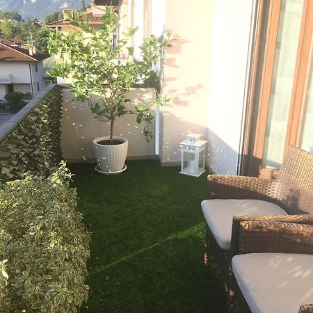 B&B Alessandro Private Room & Bathroom In Shared Apartment Arco Exterior photo